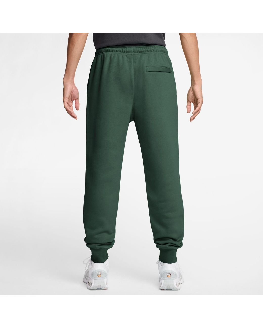 Nike Green Sportswear Club Fleece Jogging Pants for men
