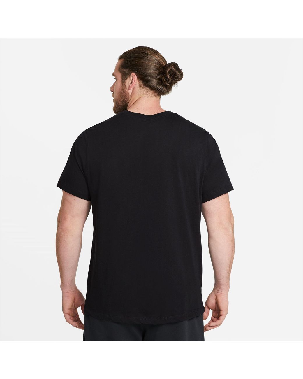 Nike Black Sportswear Club T-Shirt for men