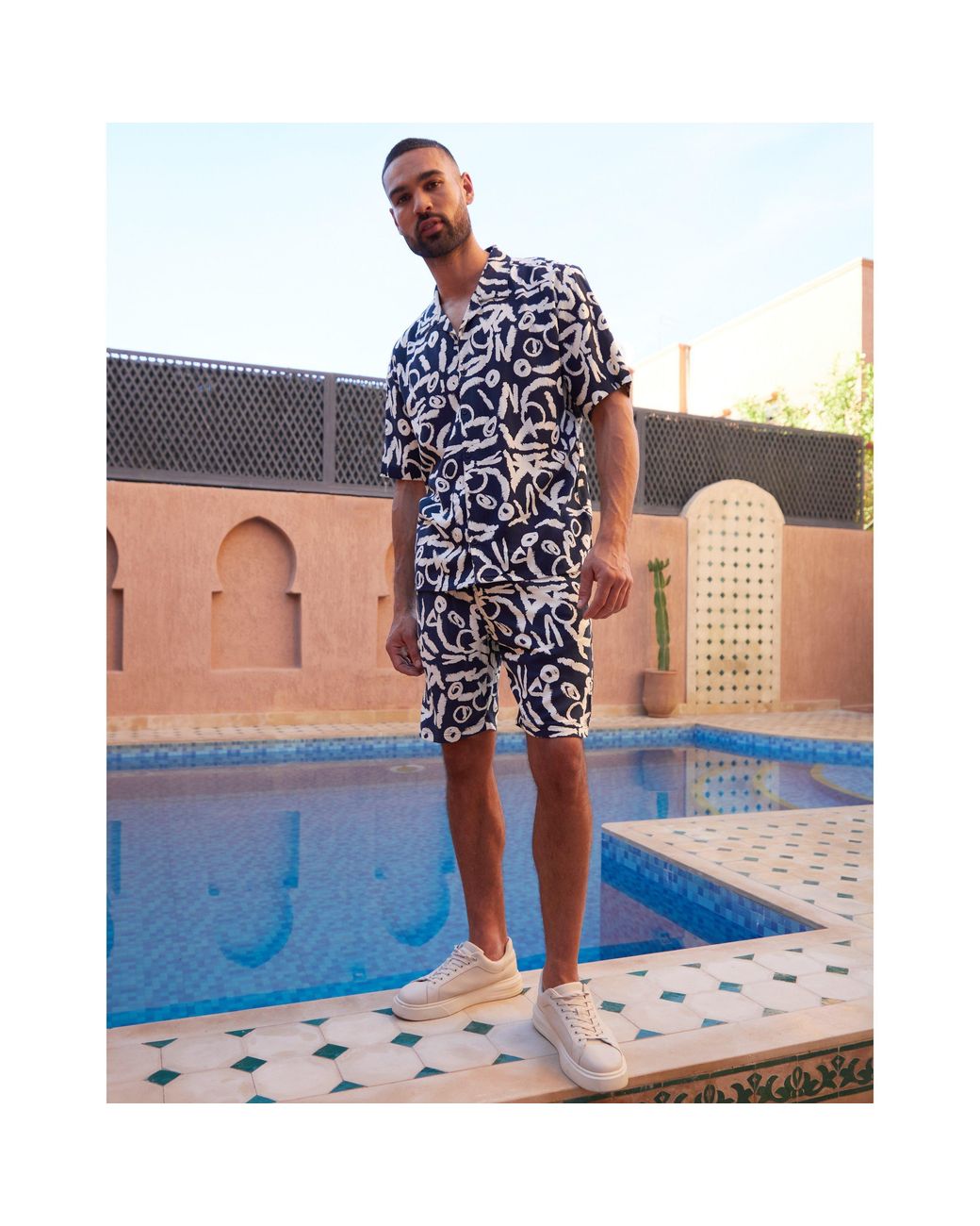 Threadbare Blue Langdale Short-Sleeve Patterned Shirt for men