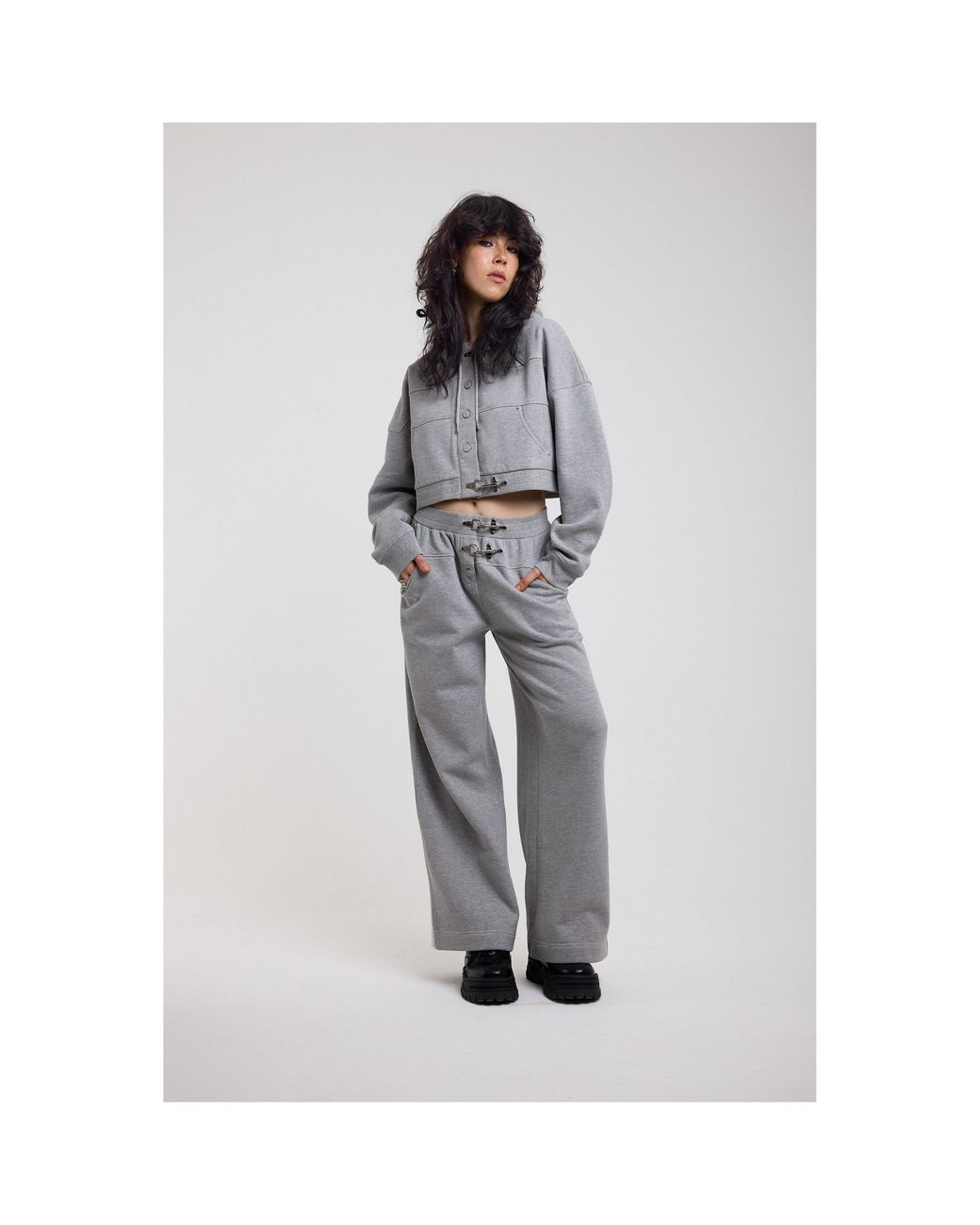 The Ragged Priest Gray Open Hem Fleece Joggers