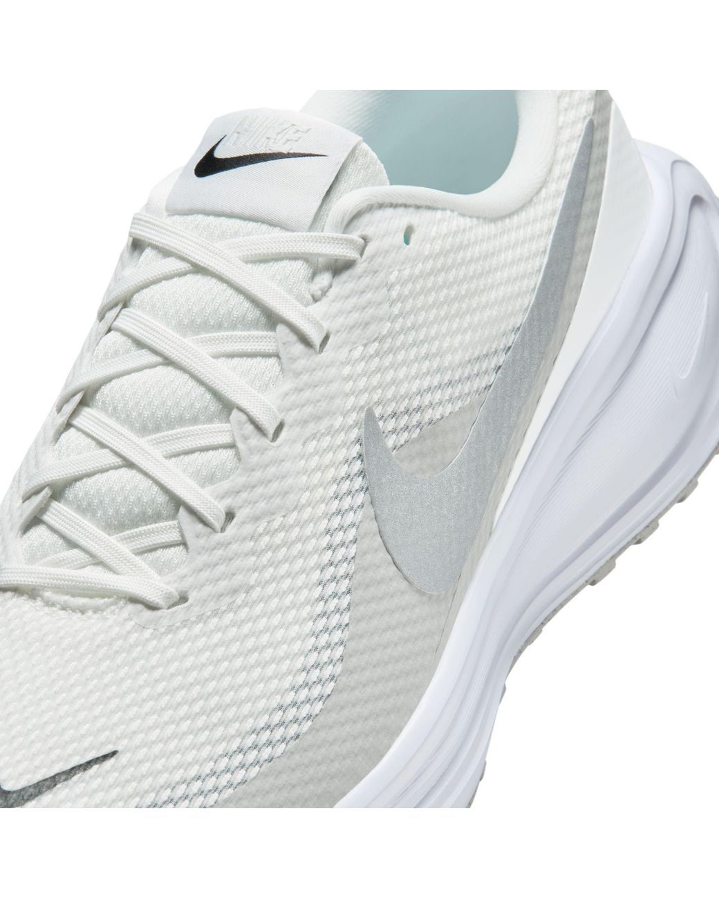 Nike White Revolution 8 Road Running Shoes for men