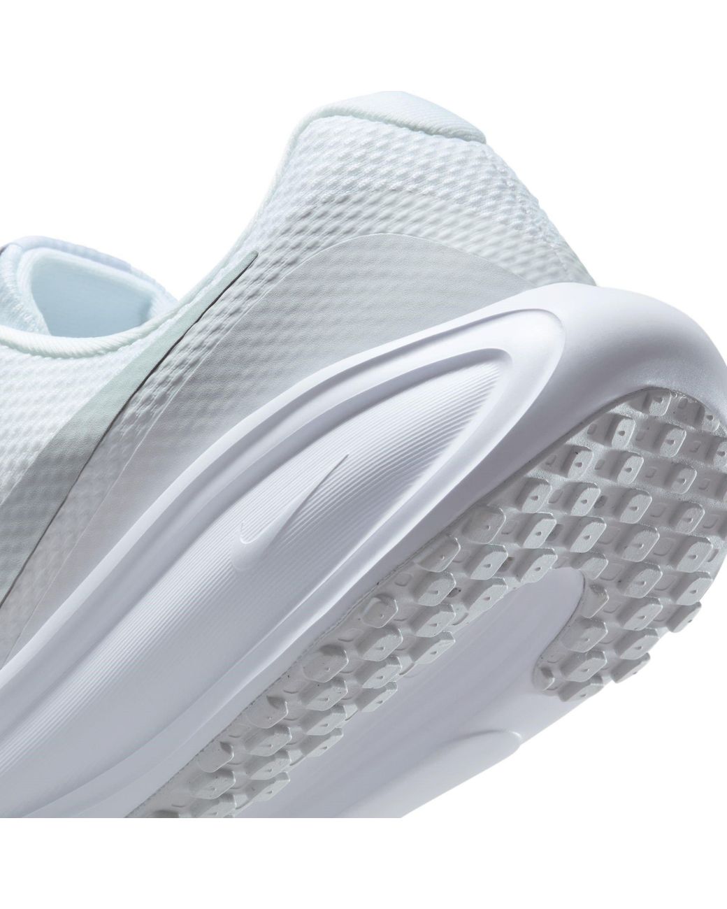 Nike White Revolution 8 Road Running Shoes for men
