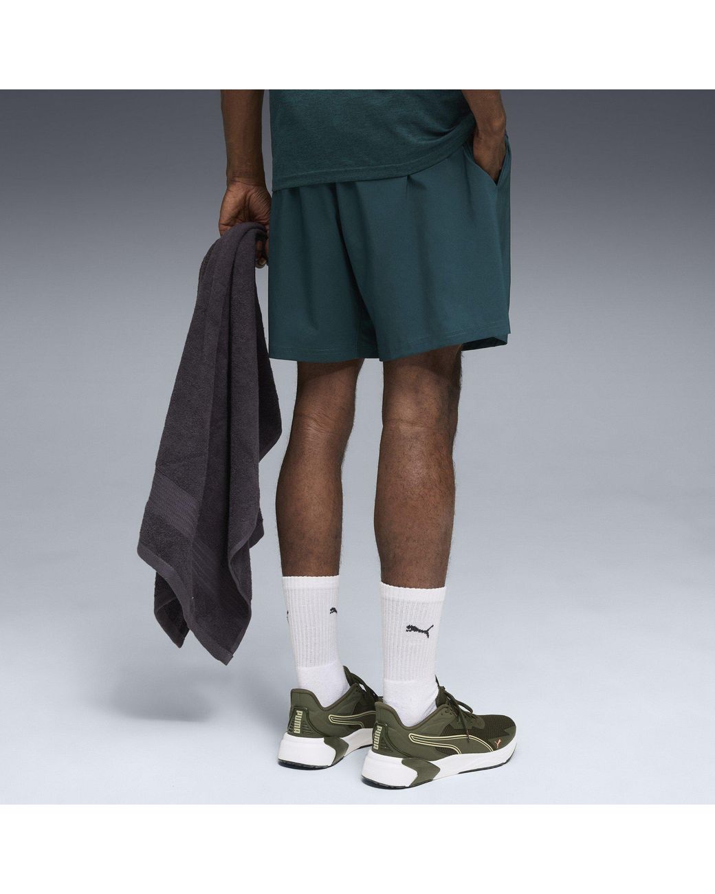 PUMA Green Tad 7In Performance Gym Shorts for men