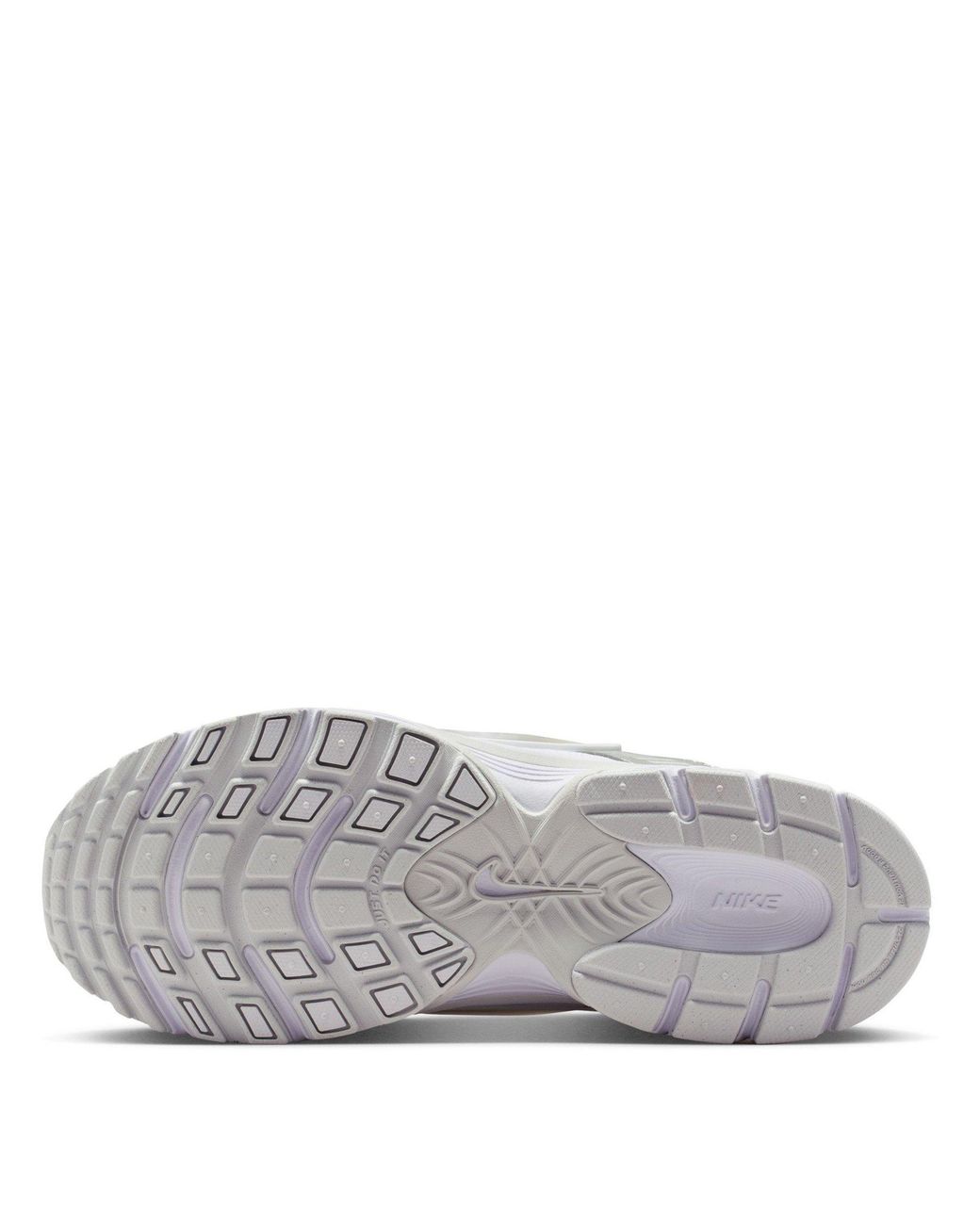 Nike White V5 Runner