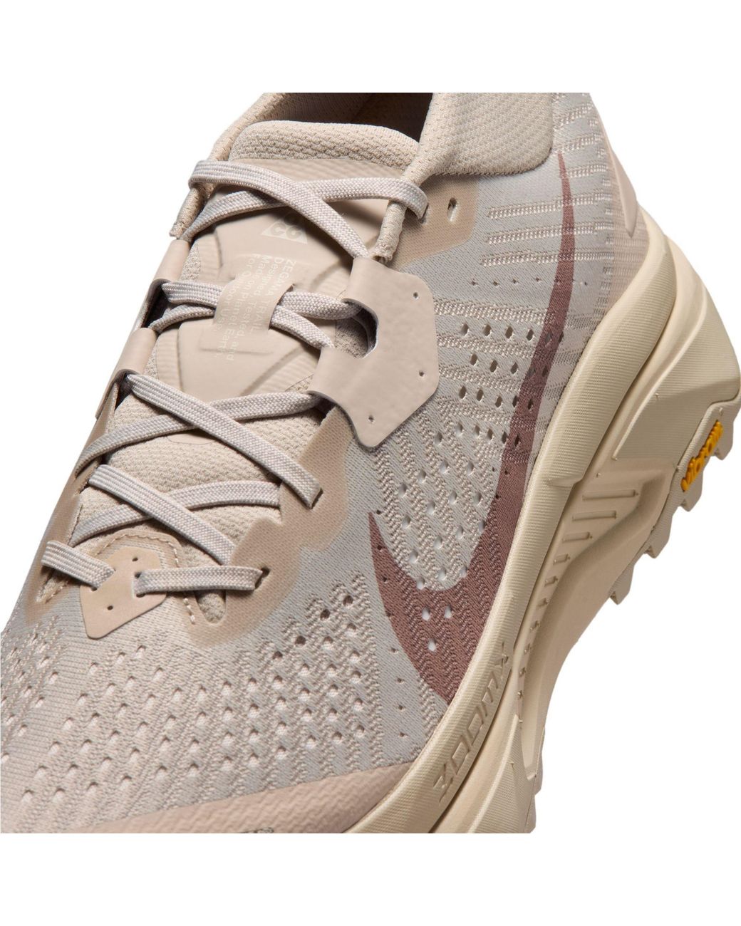 Nike Gray Acg Zegama Trail Trail Running Shoes for men