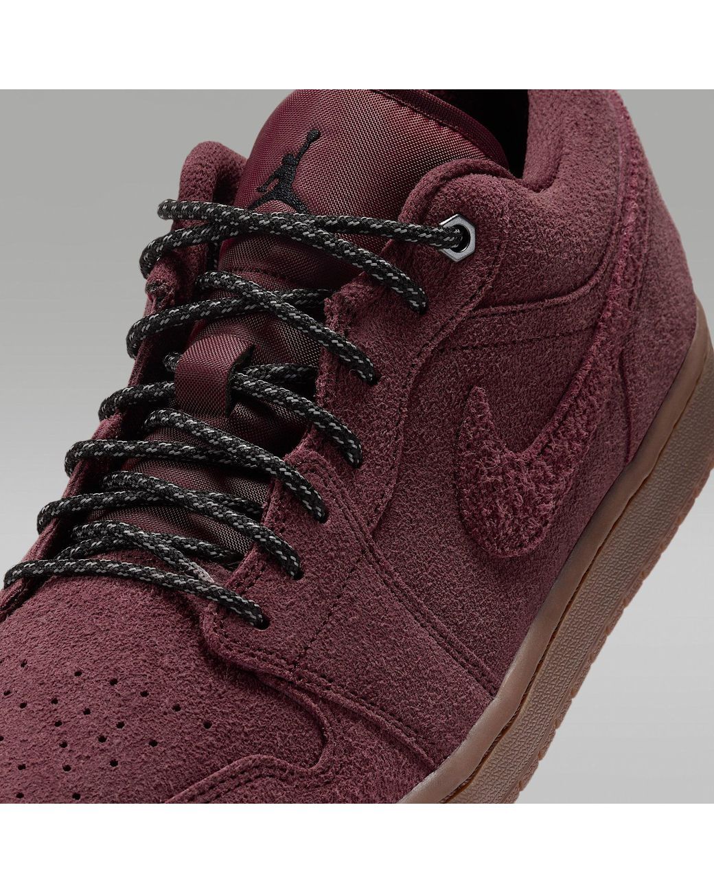 Nike Brown Jordan 1 Low Se Sn64 for men