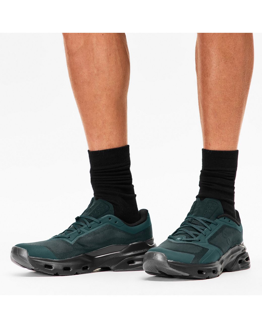 On Shoes Green Cloudpulse Training Shoes for men