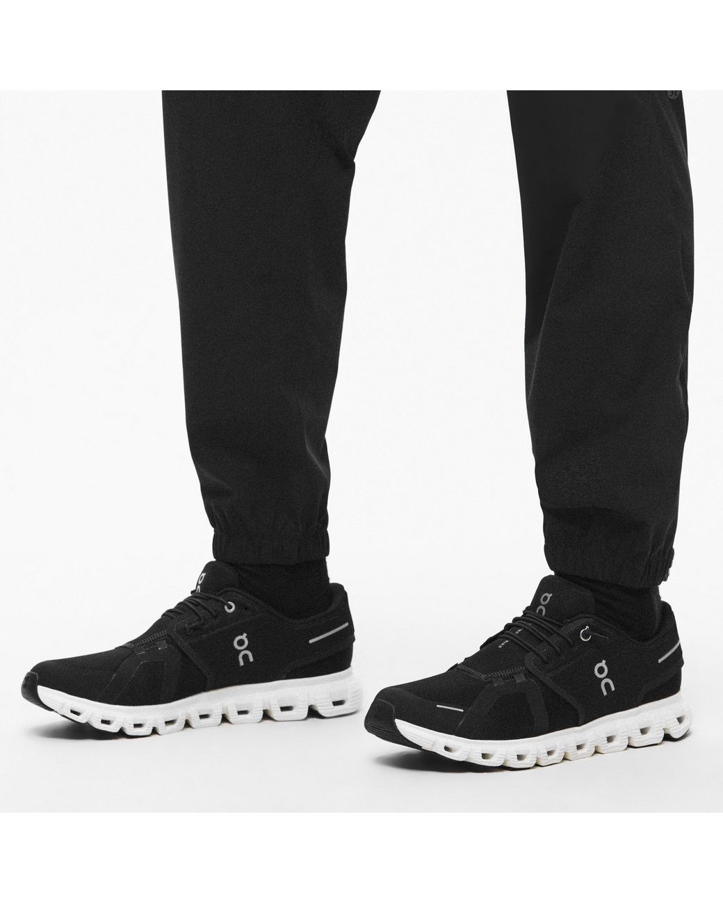 On Shoes Black Cloud 6 Running Shoes for men