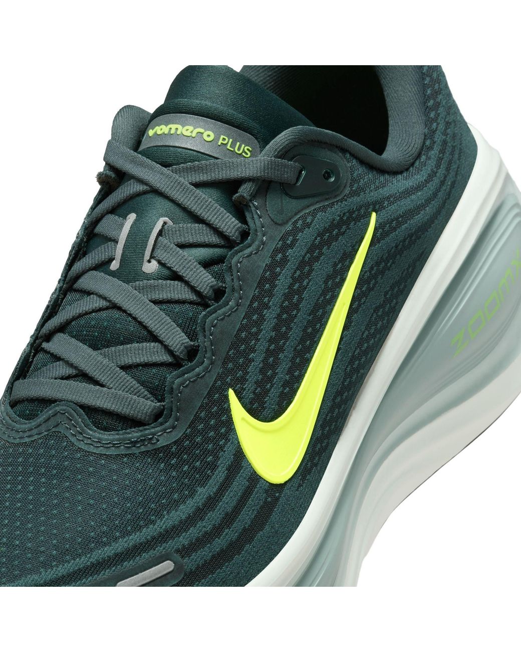 Nike Green Vomero Plus Road Running Shoes for men