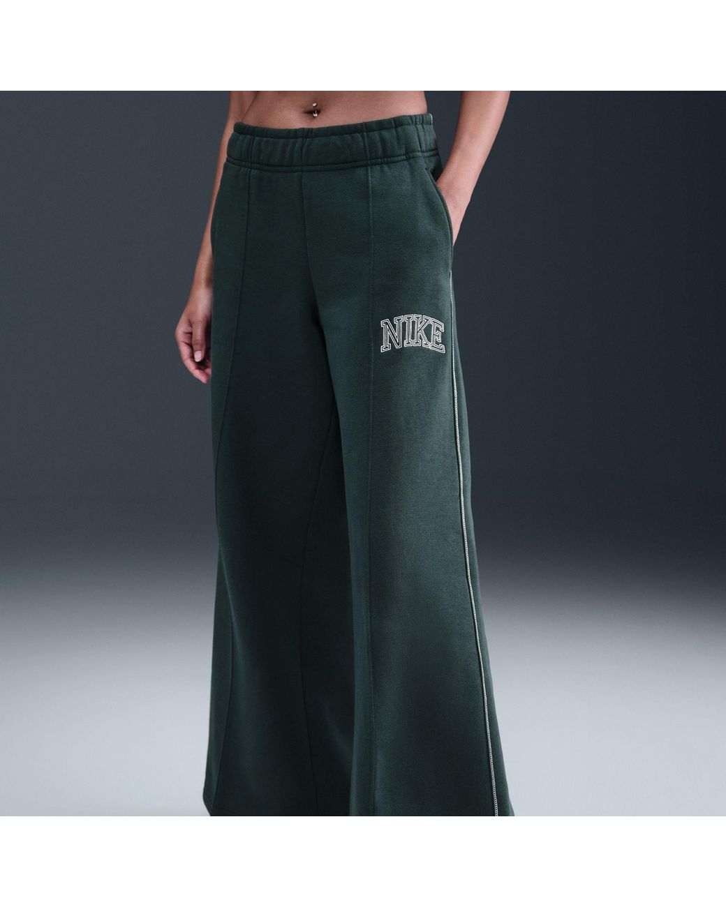 Nike Green Speed Fleece Solid Patterned Joggers