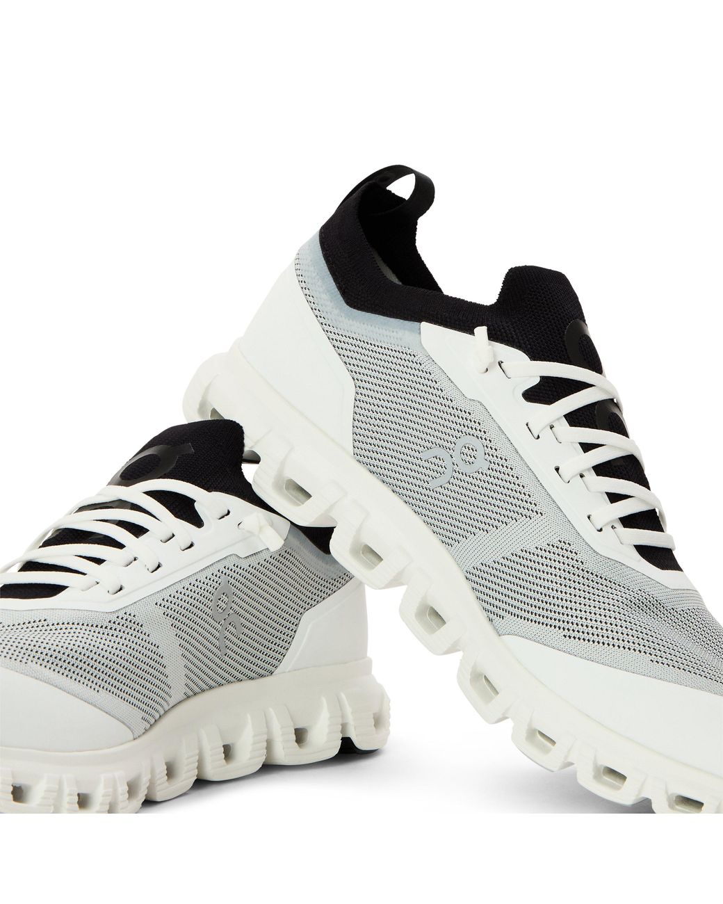 On Shoes White Cloud 6 Versa Shoes for men