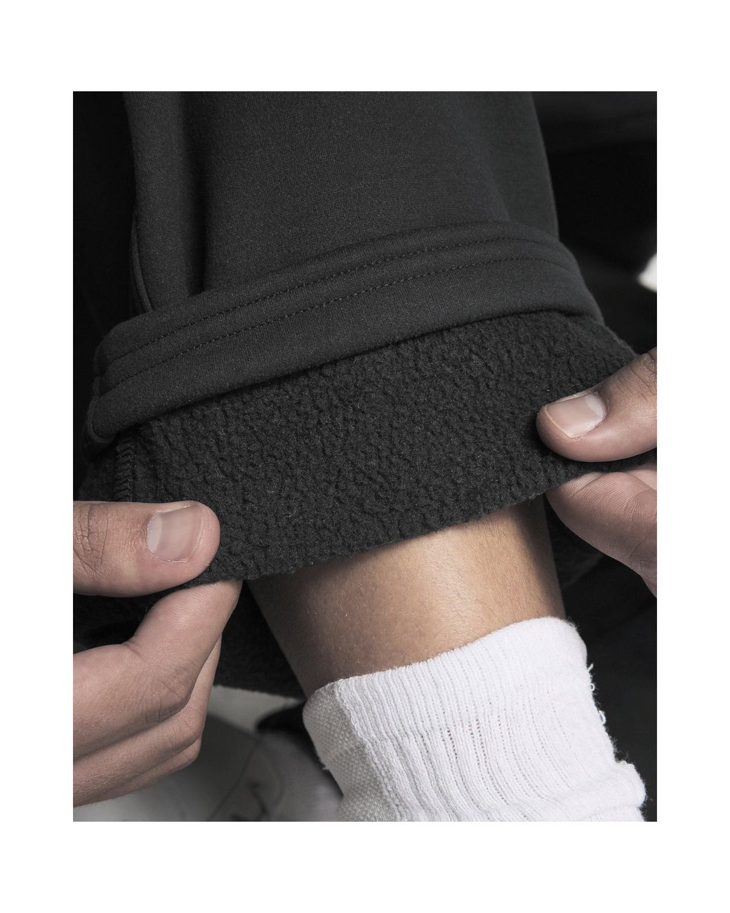 Under Armour Black Dakadia 10247676 01