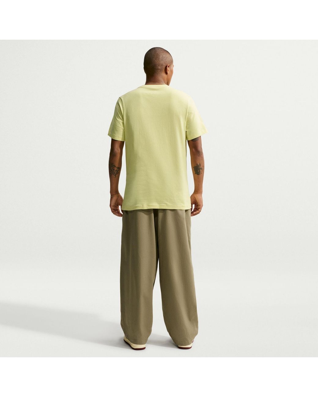 Nike Green Sportswear Club T-Shirt for men