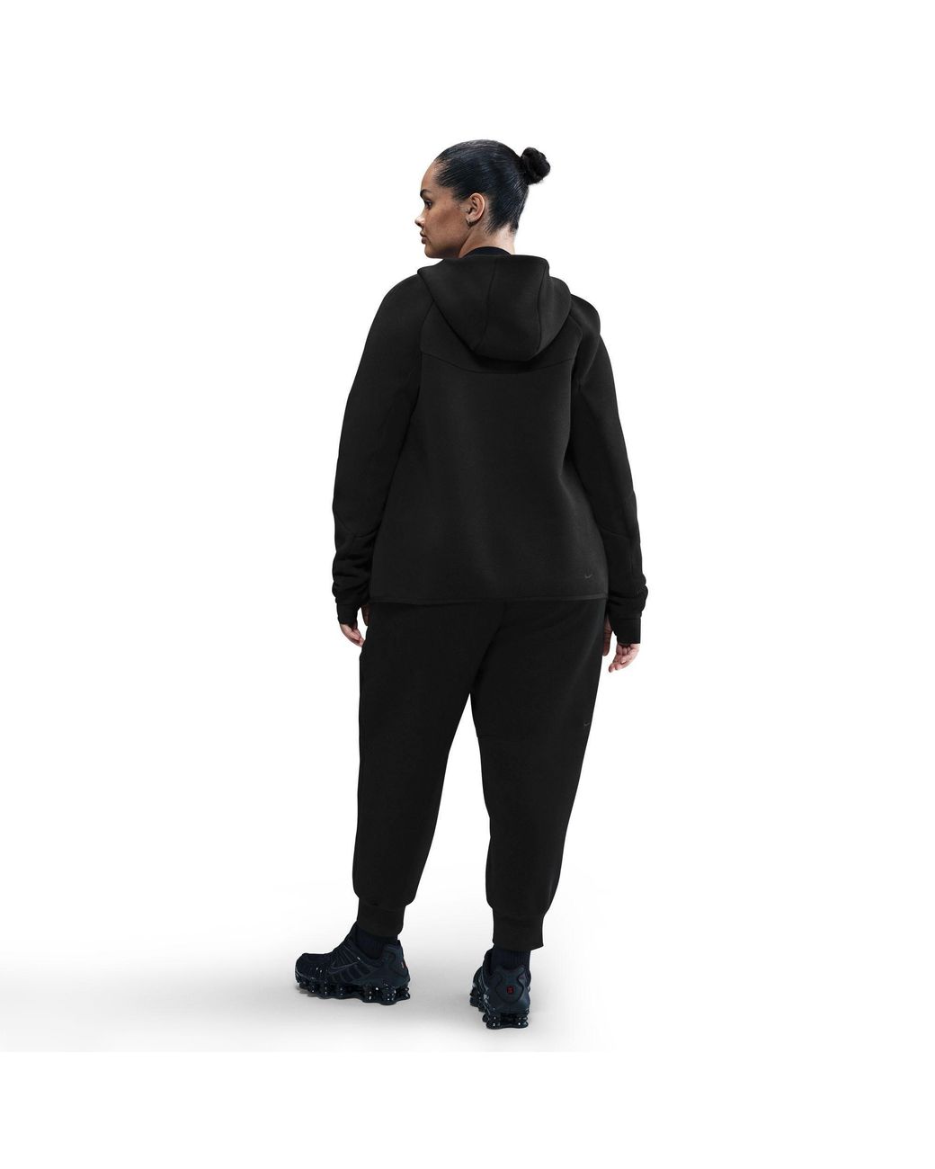 Nike Black Nsw Tech Fleece Tapered-Fit Joggers