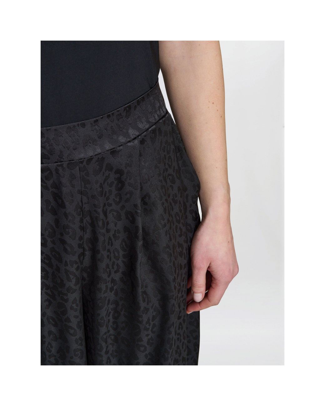 Gina Bacconi Blue Sabine Satin Jacquard Pull On Trouser