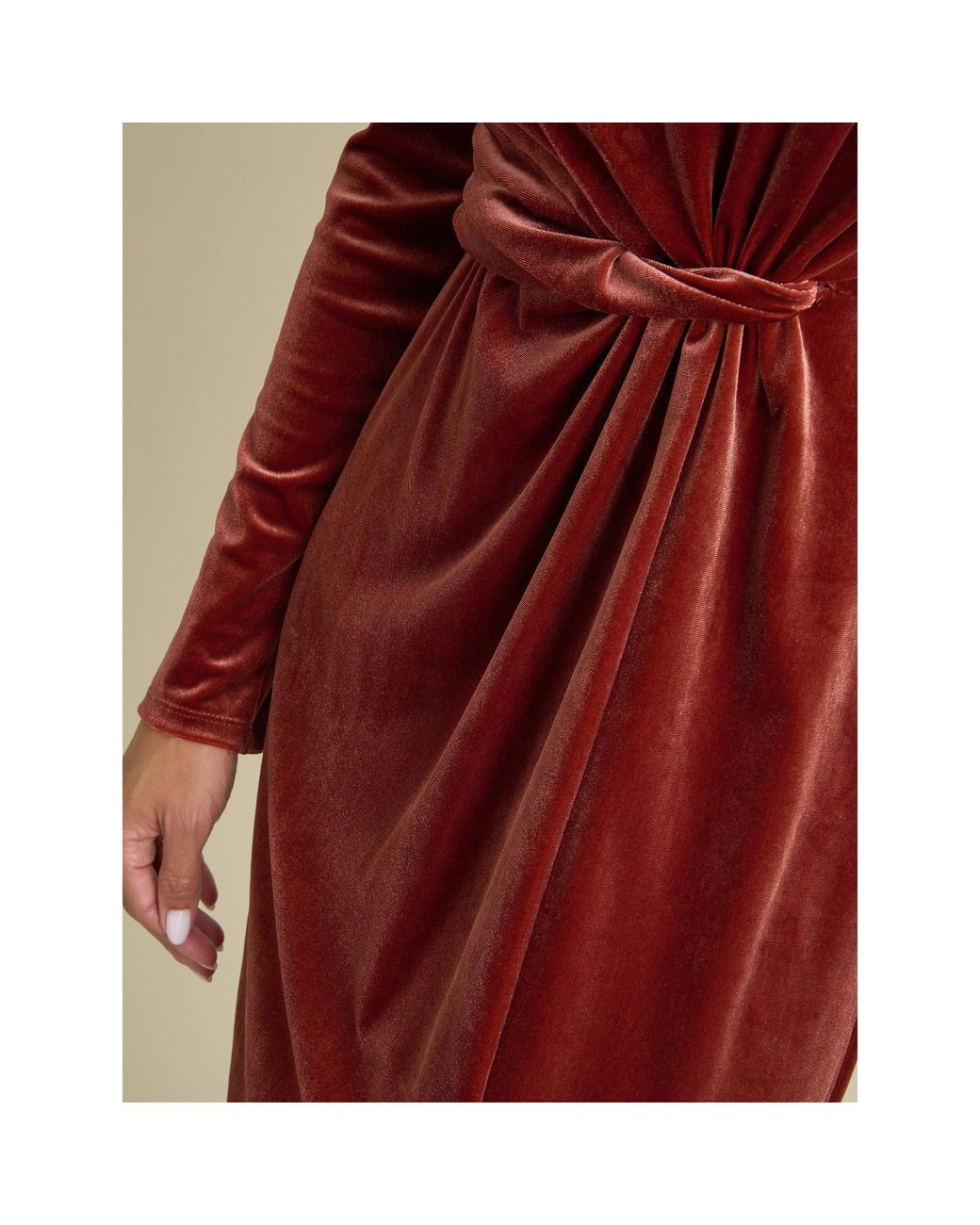 Gina Bacconi Red Annamaria Velvet Midi Dress