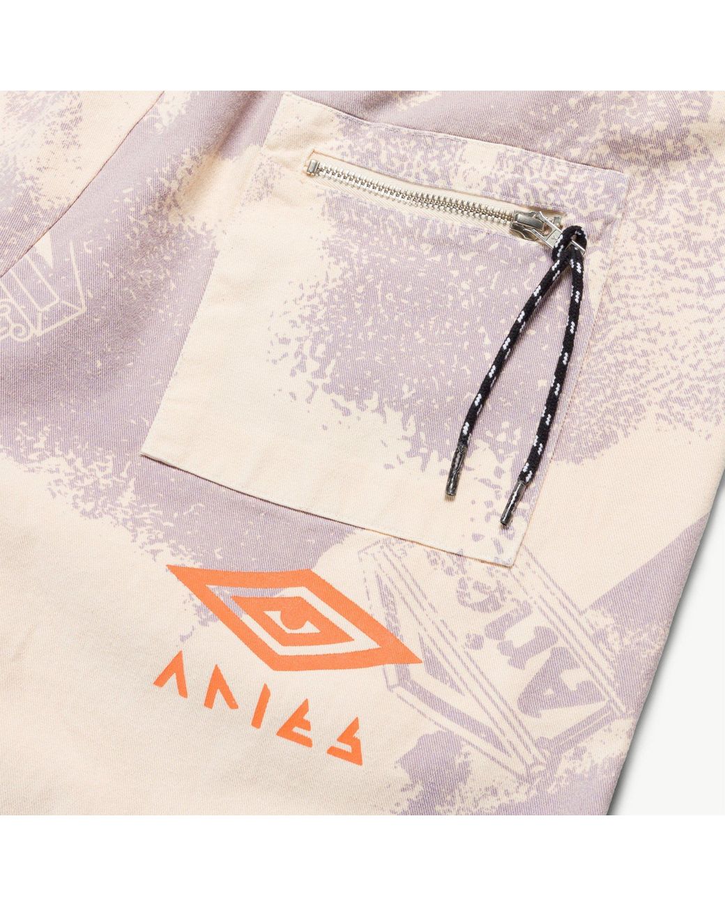 Umbro Pink Aries Closed Hem Woven Tracksuit Joggers for men