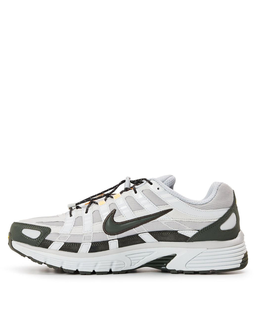 Nike White Simple Sports Shoes for men