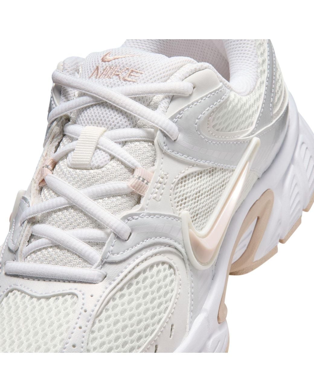 Nike White V5 Rnr Sneakers