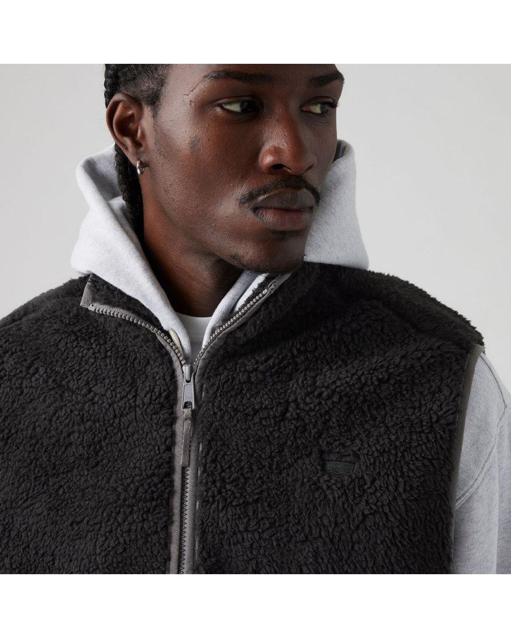 Levi's Black Summit Sharp Gilet for men