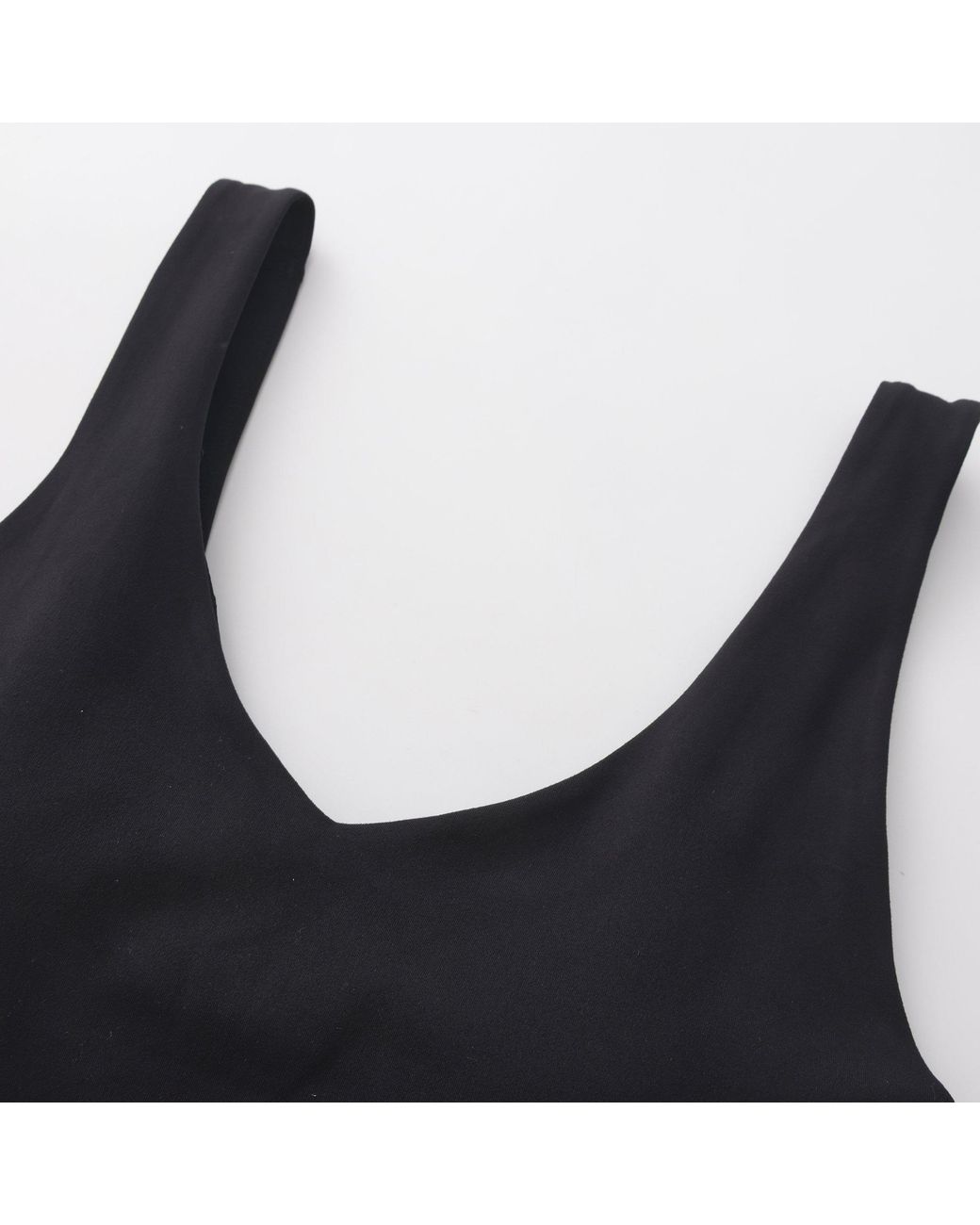 La Gear Black V-Neck Active Tank Top