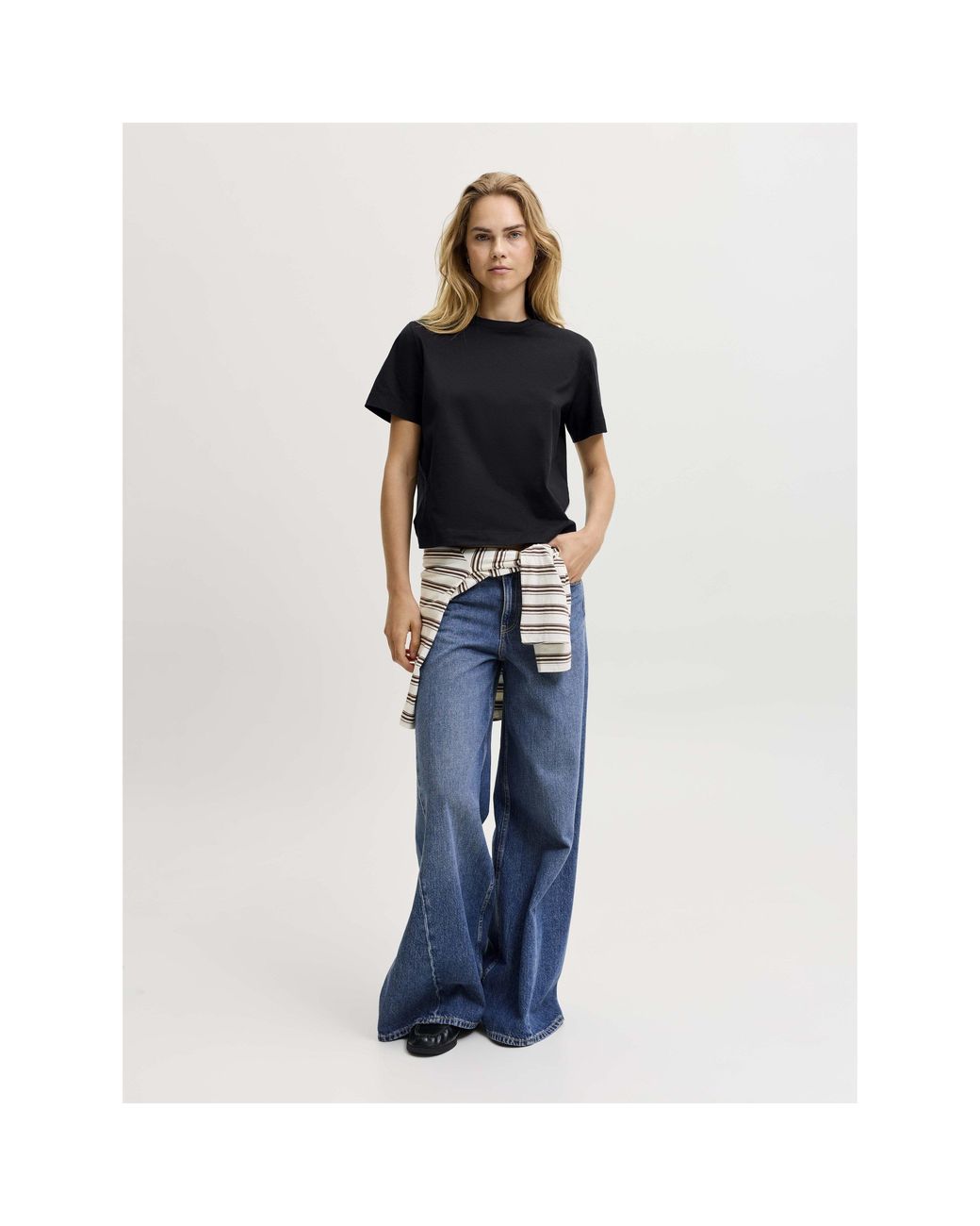 JJXX Black Sophia Boxy Short-Sleeve Cotton T-Shirt