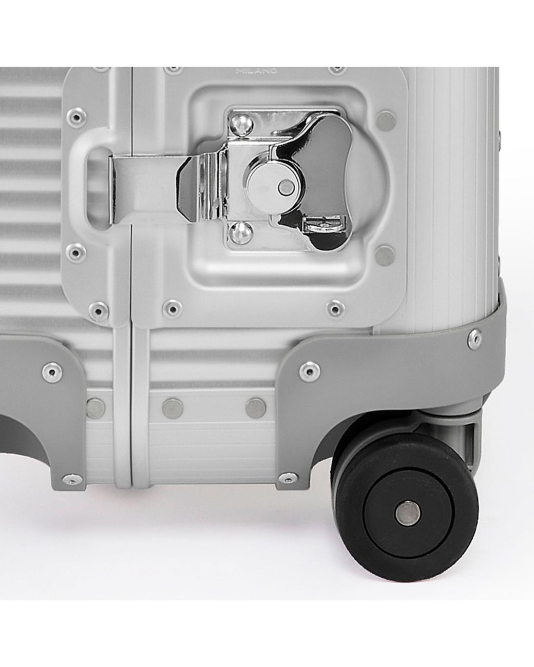Fpm Gray Bank Spinner Suitcase