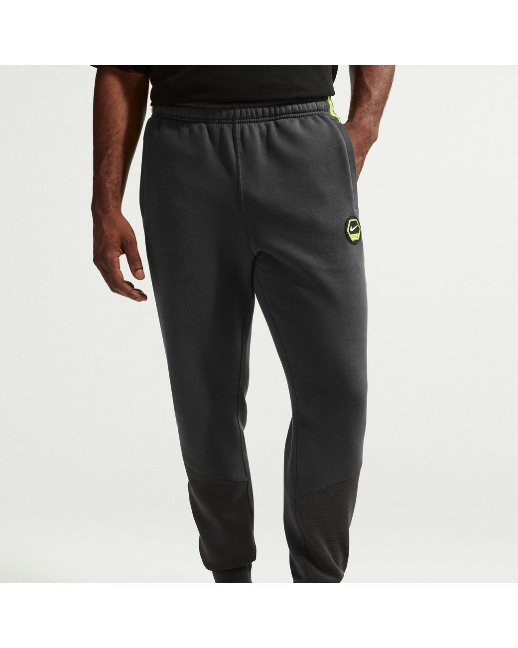 Nike Black Closed Hem Fleece Joggers for men