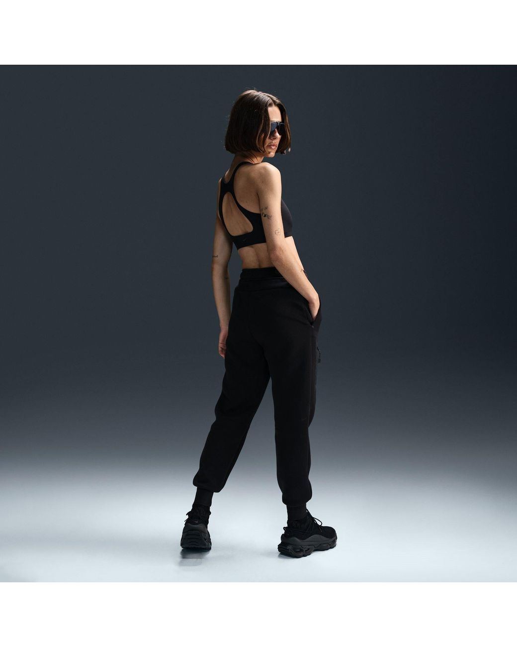 Nike Black Sportswear Tech Fleece Mid-Rise Jogger Pants
