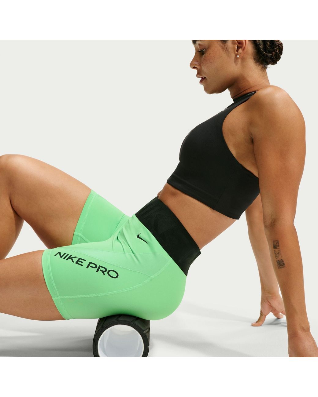 Nike Green Keely Sculpt 5In Performance Shorts