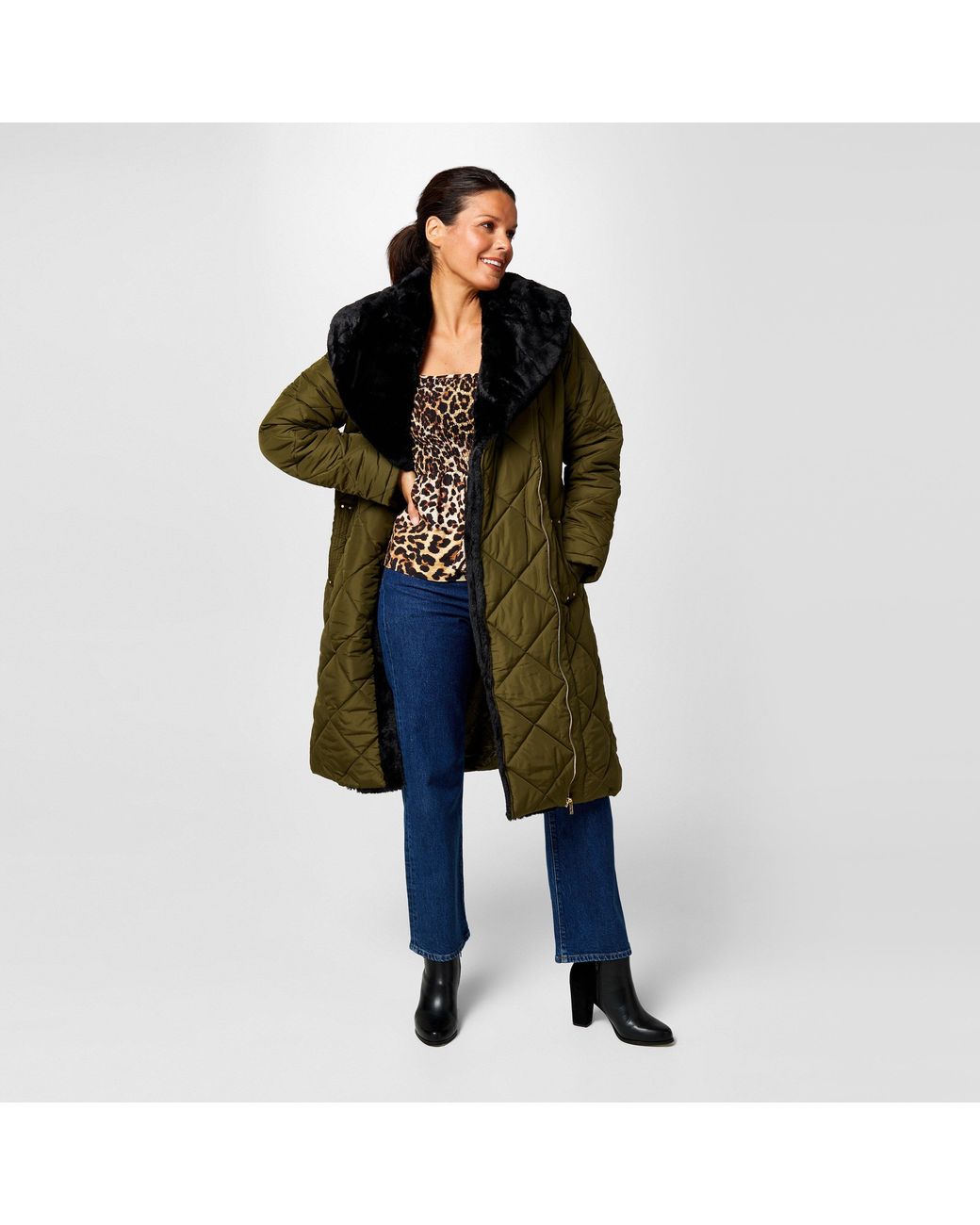 Biba Black Water Resistant Faux Fur Collar Long Sleeve Short Puffer Jacket