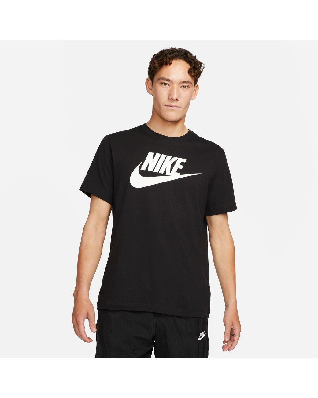 Nike Black Sportswear Club T-Shirt for men