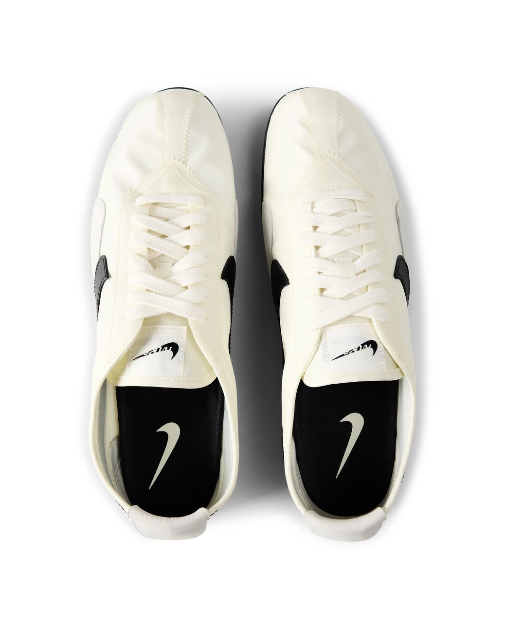 Nike White Low-Top Sports Shoes for men