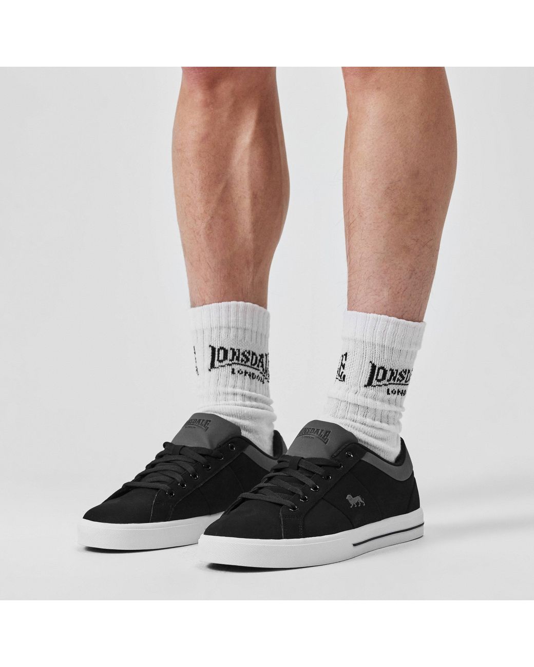 Lonsdale Black Latimer Trainers for men