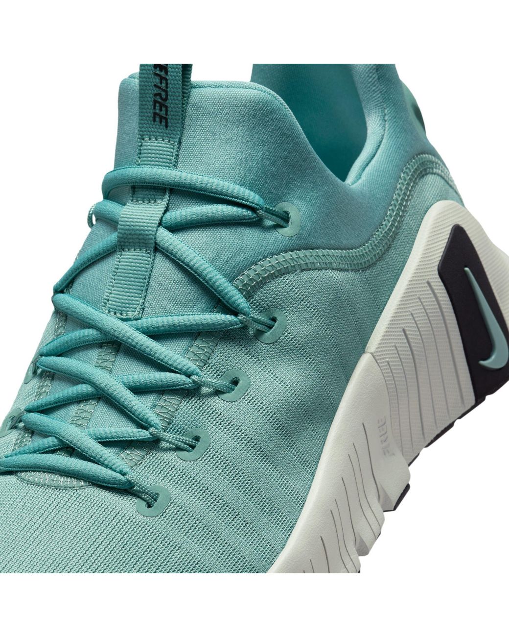 Nike Green Comfortable Training Shoes for men