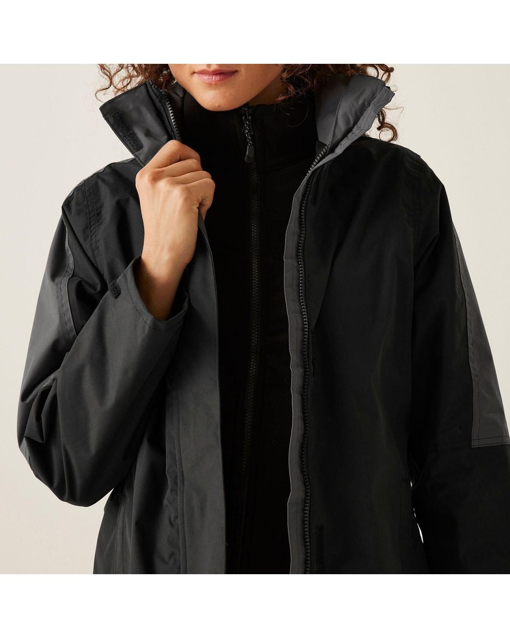 Regatta Black Defender Iii Waterproof 3