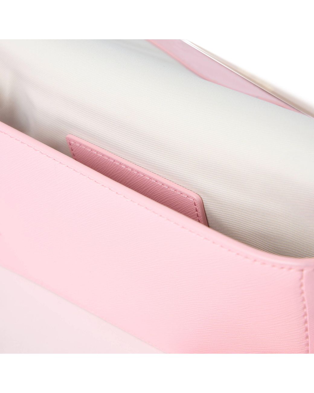 Marc Jacobs Pink Wallet On Chain