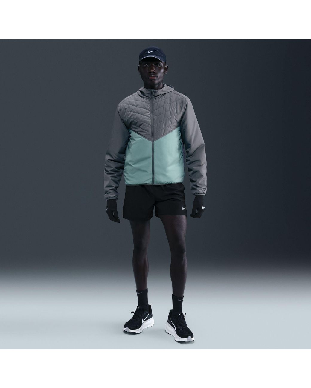 Nike Black Synth Repel Jkt Sn54 for men