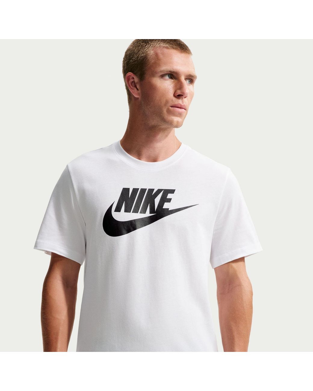 Nike White Sportswear Club T-Shirt for men