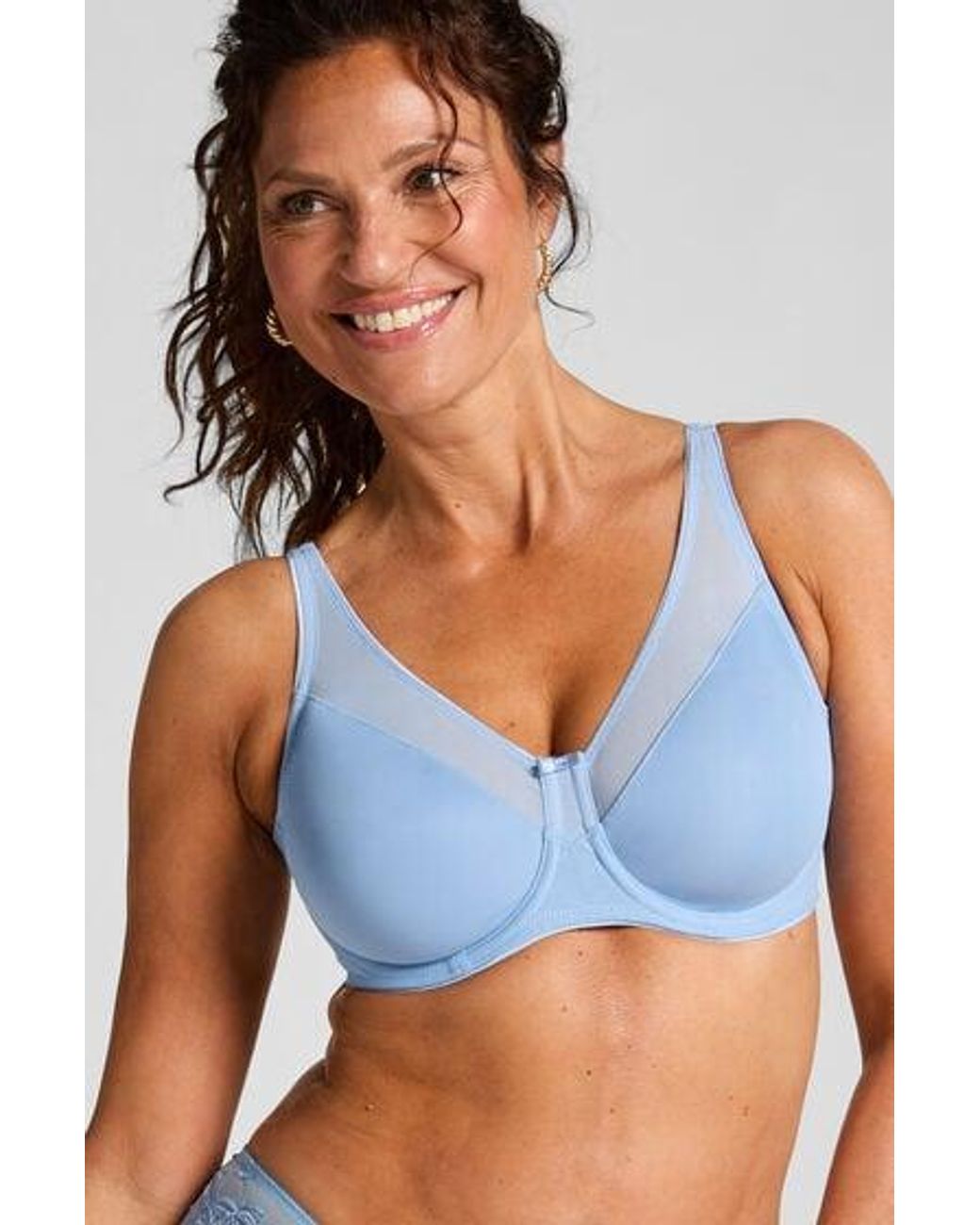 Hunkemöller Blue Nina Non-Padded Underwired Minimizer Bra