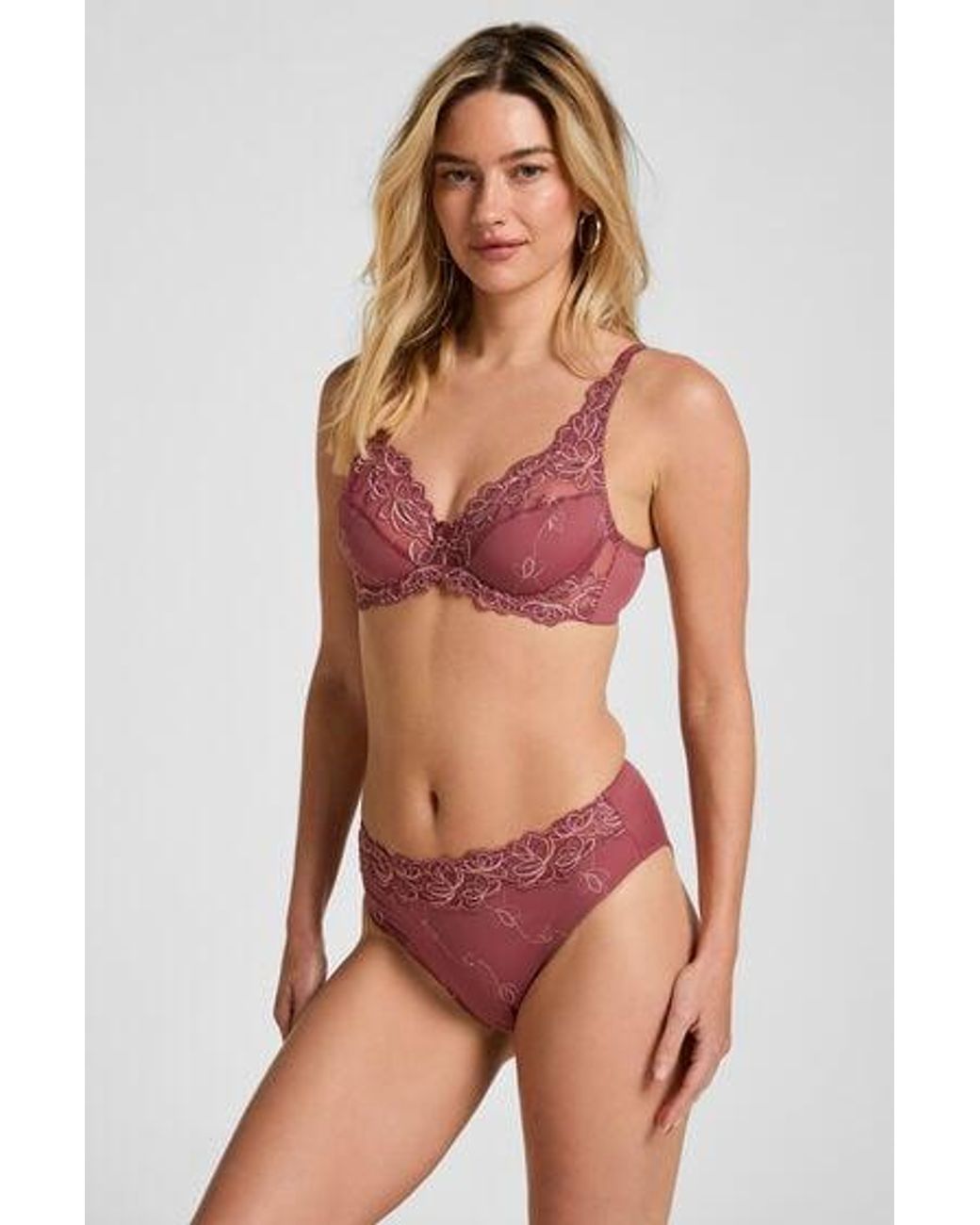 Hunkemöller Red Diva High Knickers