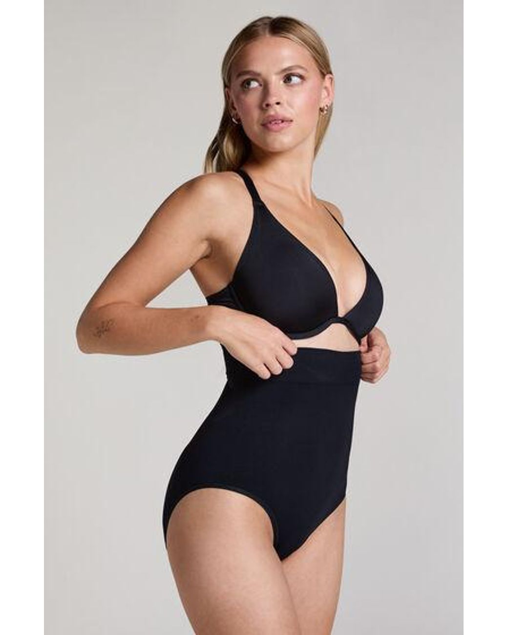Hunkemöller Blue Seamless Enhancing High-Waisted Rio Briefs