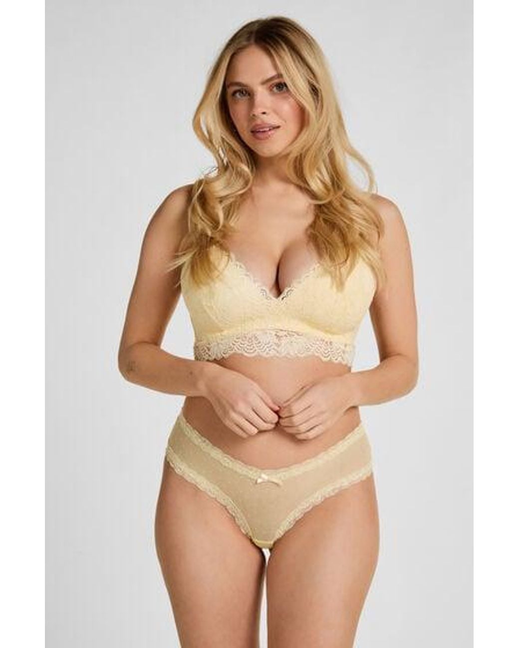 Hunkemöller Natural V-Shape Mesh Brazilian