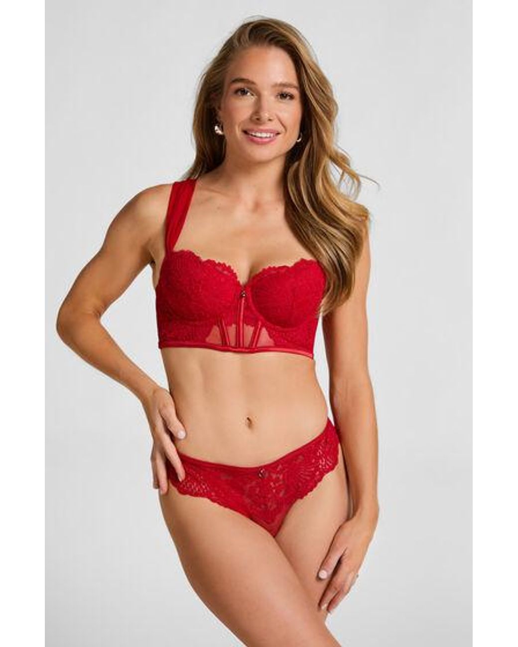 Hunkemöller Red Whitney Brazilian