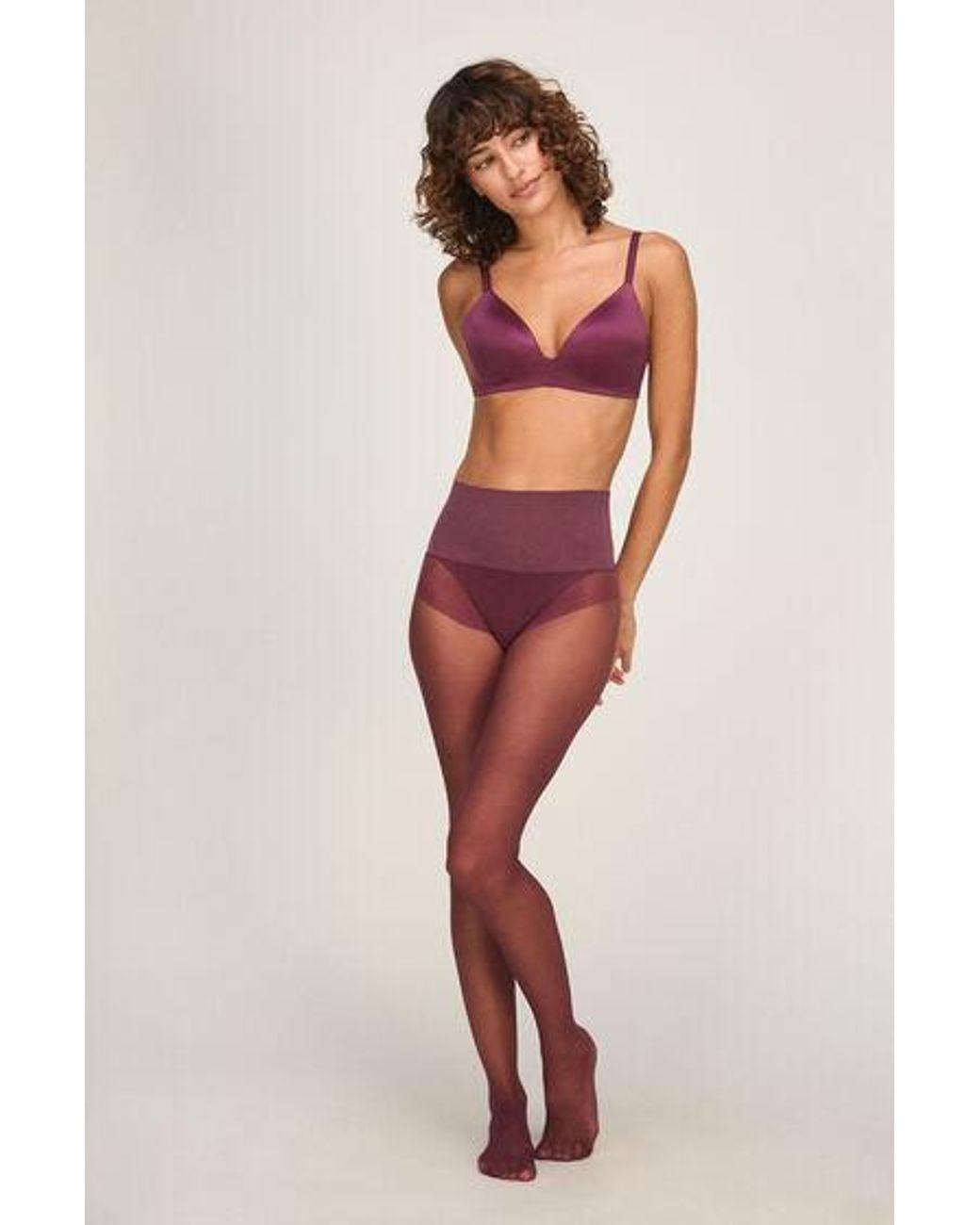 Hunkemöller Red Tight 20 Denier Seamless Velver Touch