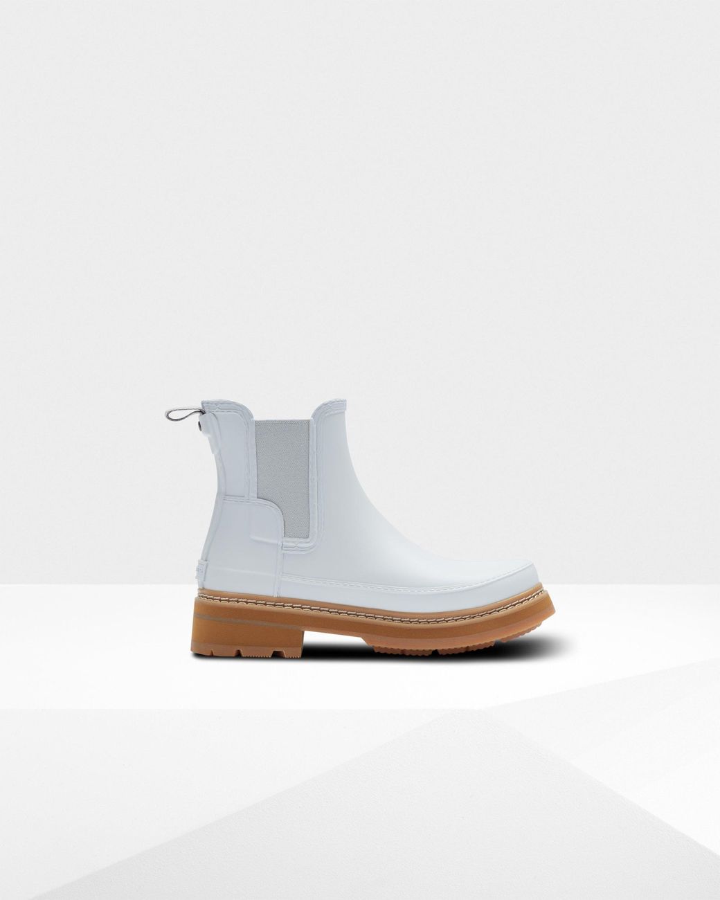 hunter refined stitch detail bootie