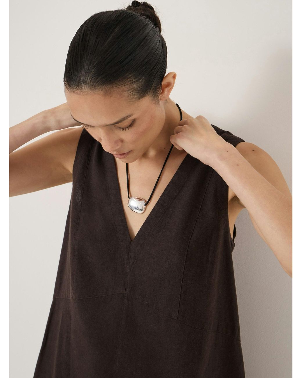 Hush Black Rach V Neck Linen Blend Shell Top