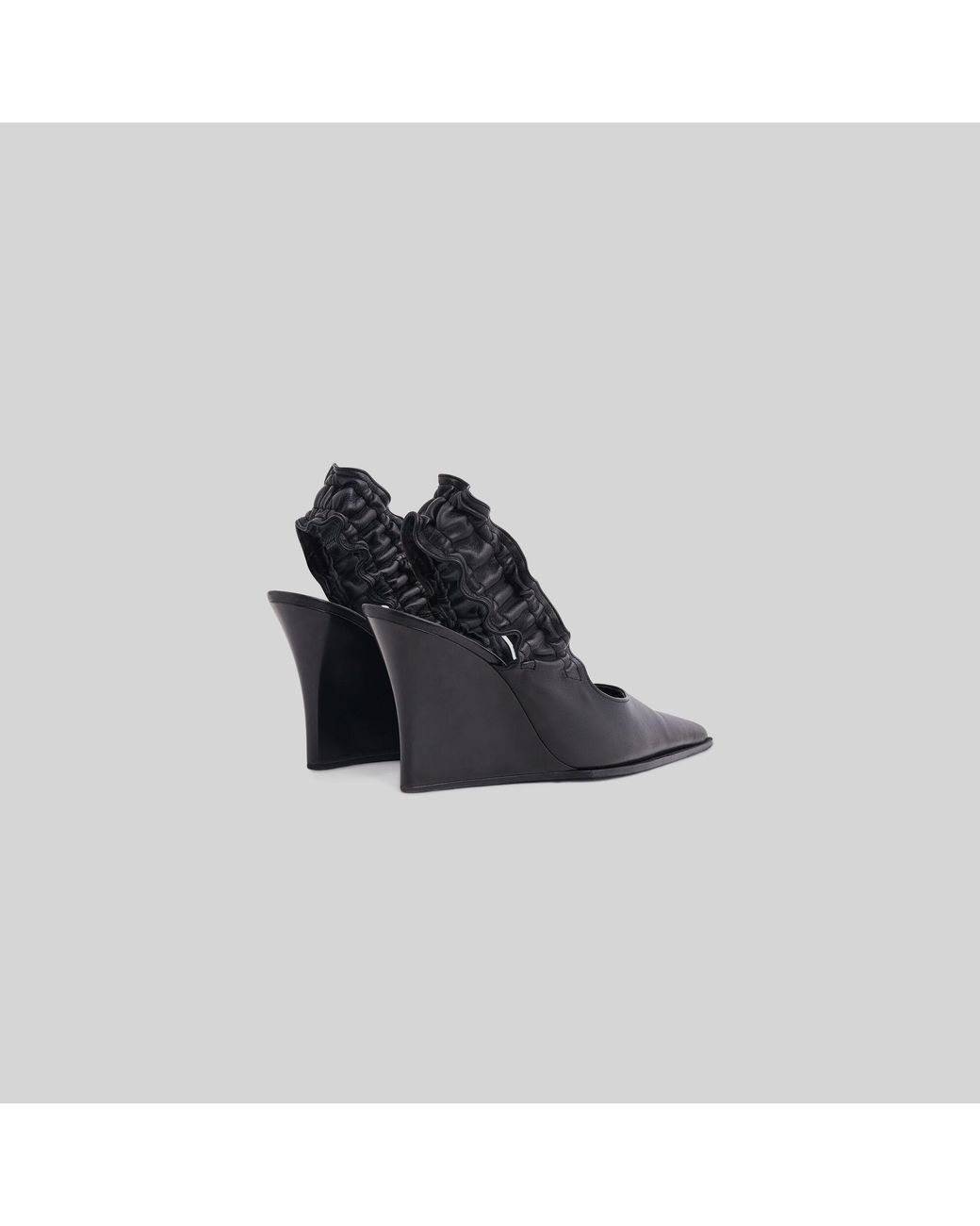 SLINGBACKS SMOCK IRO en coloris Black