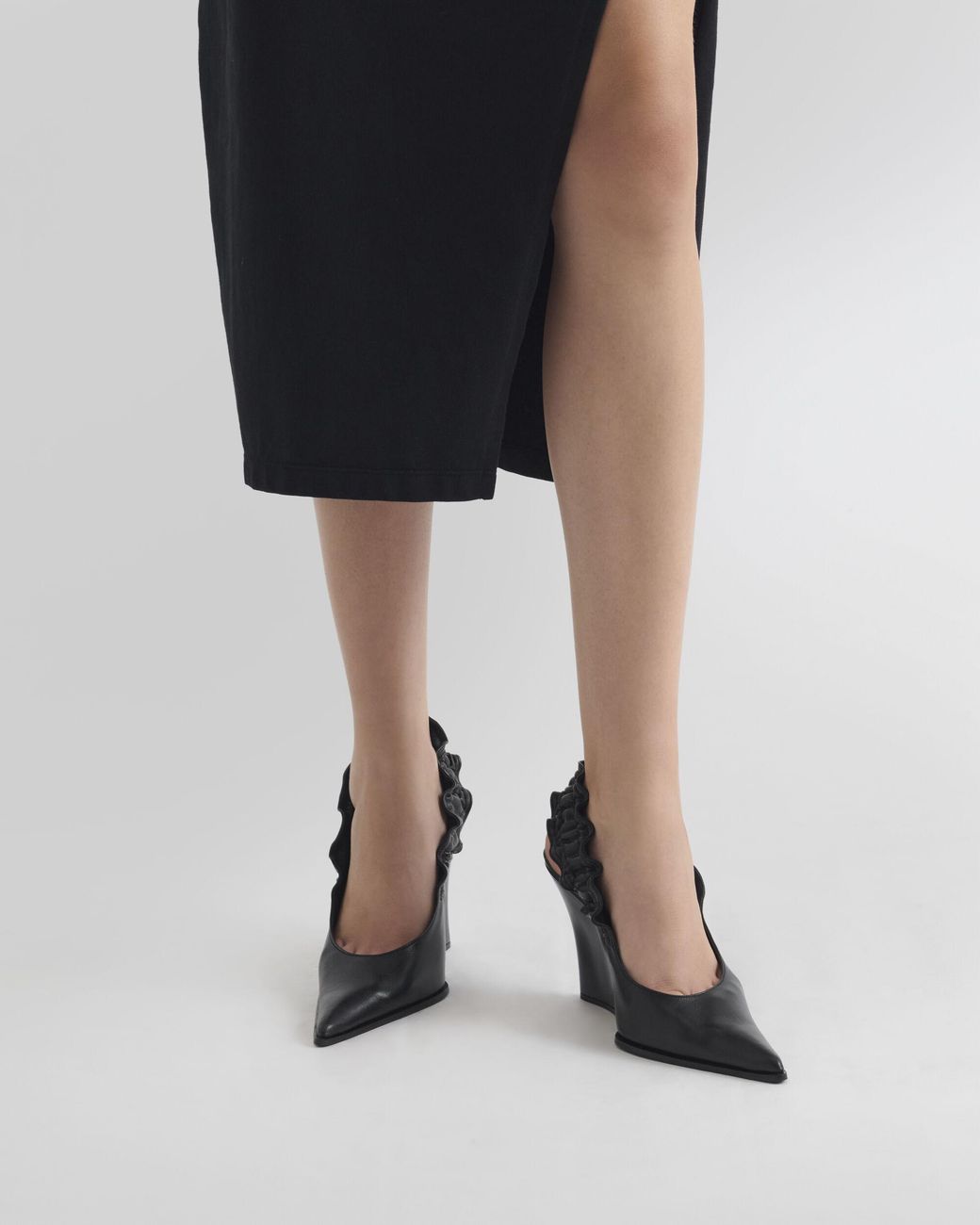 SLINGBACKS SMOCK IRO en coloris Black