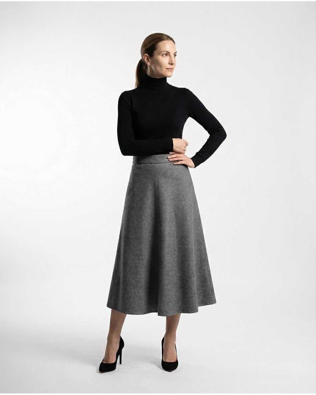Brunello Cucinelli Black Wool Midi Skirt